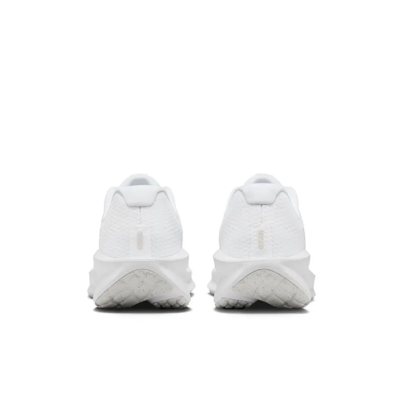 NIKE DOWNSHIFTER 13 RUNN SHOES - WHT & GREY - Image 3
