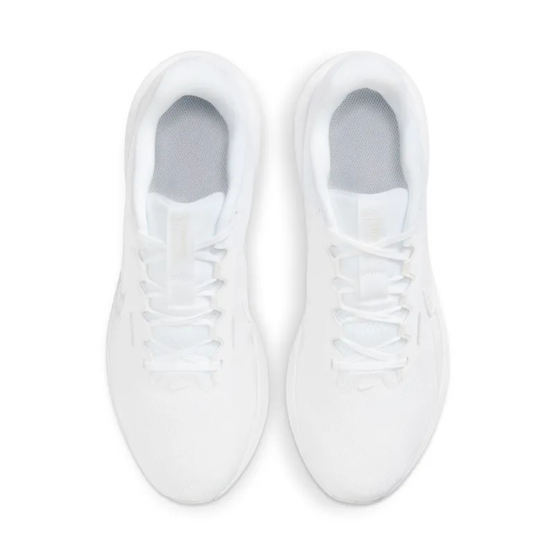 NIKE DOWNSHIFTER 13 RUNN SHOES - WHT & GREY - Image 4