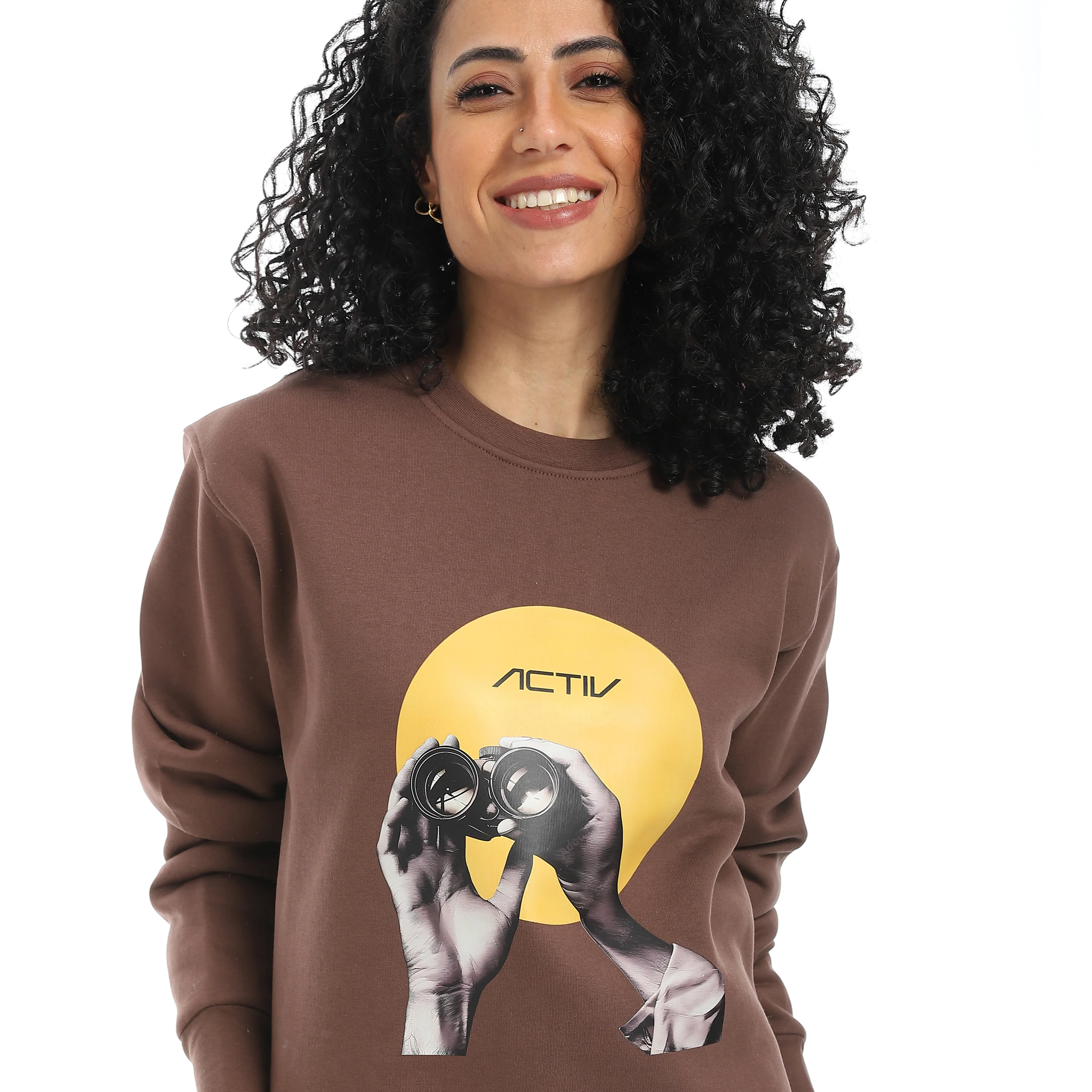 SCOPE PRINT SWEATSHIRT - بني - Image 4