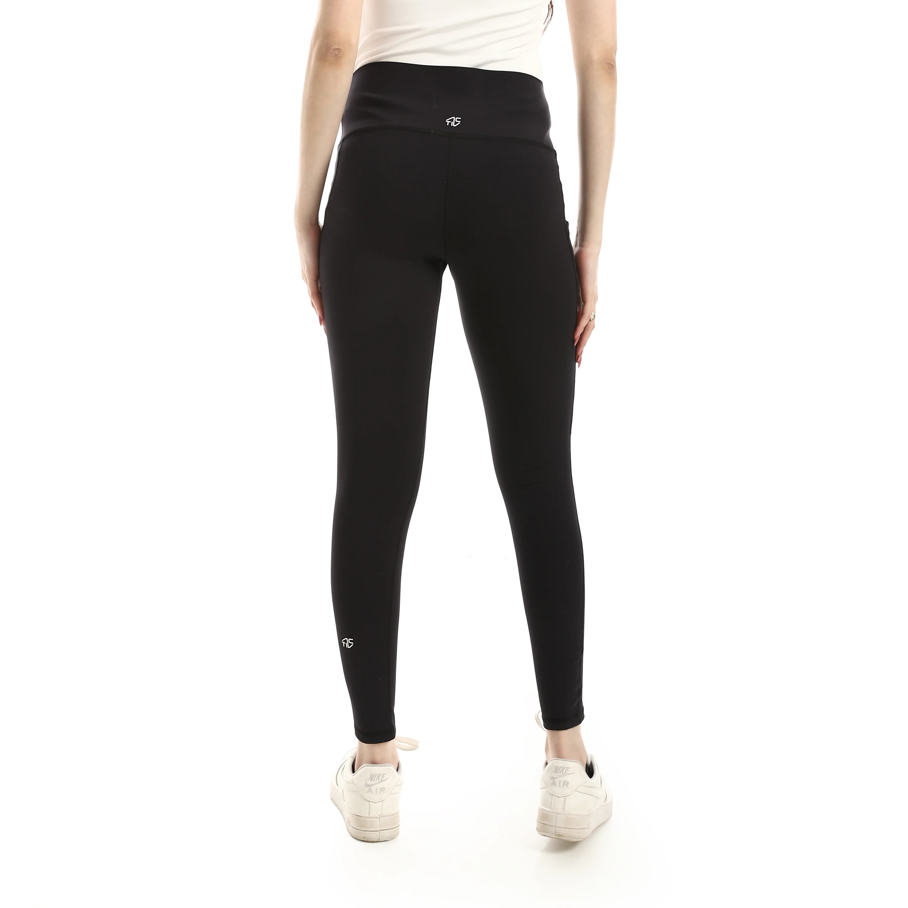 WMN TD LEGGING FB PANEL W. PKT - اسود غامق - Image 3